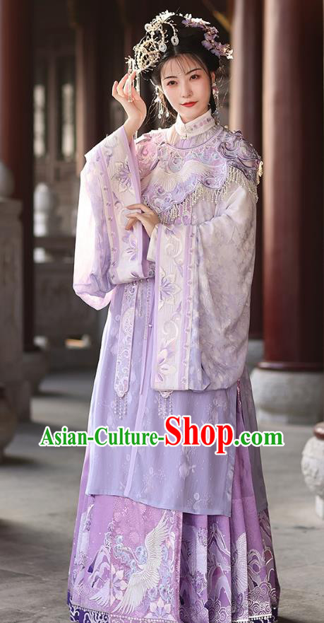 China Ming Dynasty Hanfu Lilac Long Blouse and Mamian Qun A Dream in Red Mansions Jia Tanchun Costumes