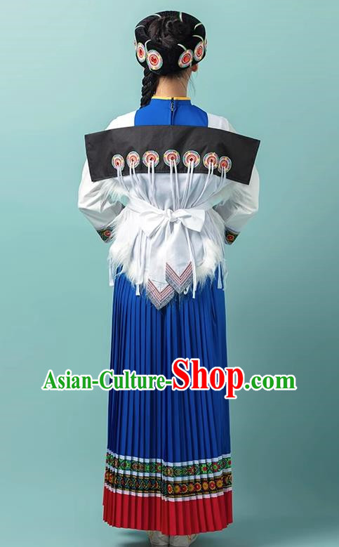 Women 56 Minority Costumes Of Naxi Nationality In Yunnan