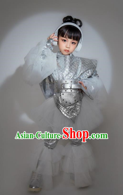 Girls Future Metaverse Technological Sense Creative Clothing Car Model Stage Silver Dress Catwalk Catwalk Show Trendy Clothing