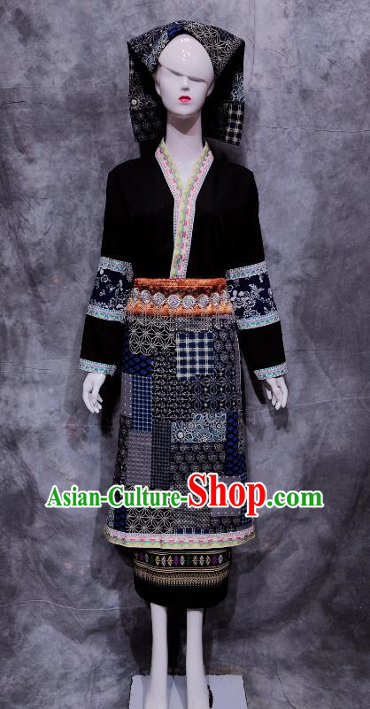 Gelao Ethnic Costumes National Original Ecological Costumes Minority Catwalk Performances