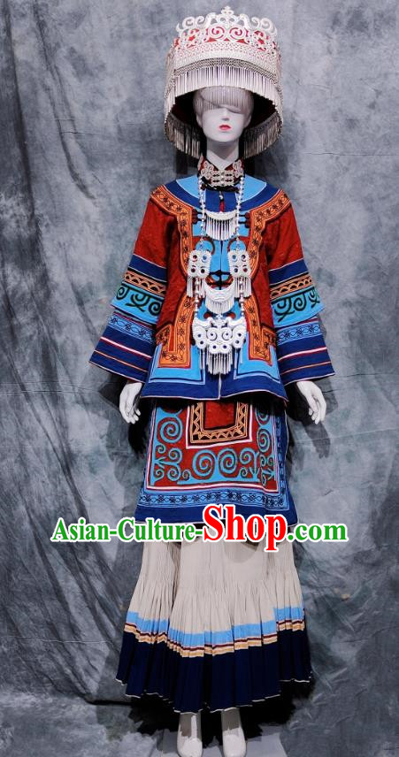 Daliangshan Yi Minority Costumes Torch Festival Performances