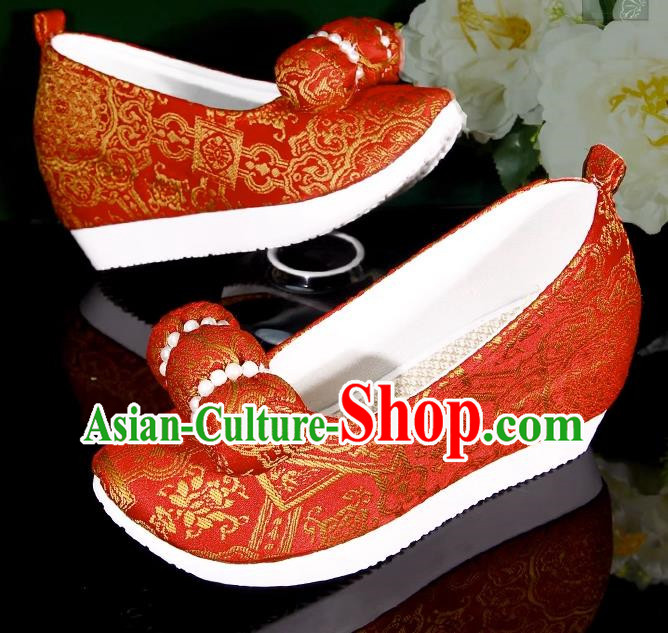 Red Hanfu Shoes Women Original Ancient Style Inner Heightening Round Toe Soft Soled Shoes Ming System Horse Face Climbing Cloud Shoes