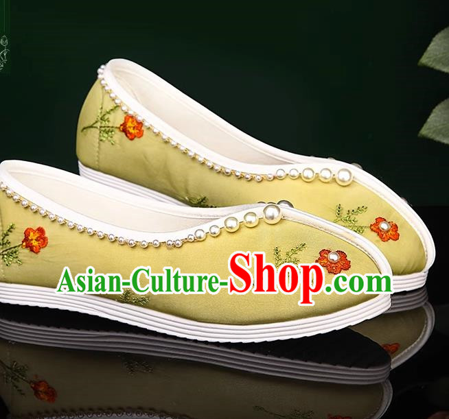 Women Hanfu Silk Embroidered Cloth Shoes