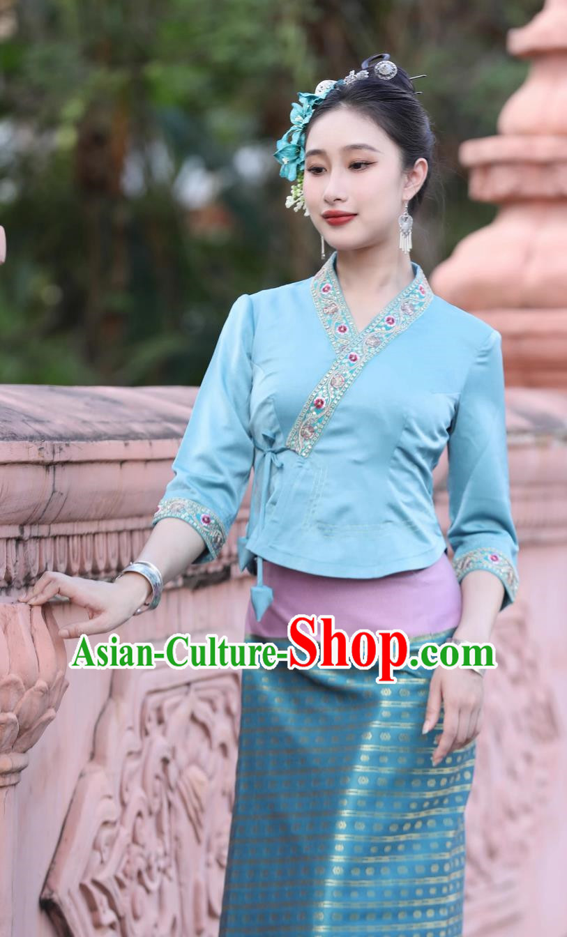Dai Traditional Clothing Female Blue Suit