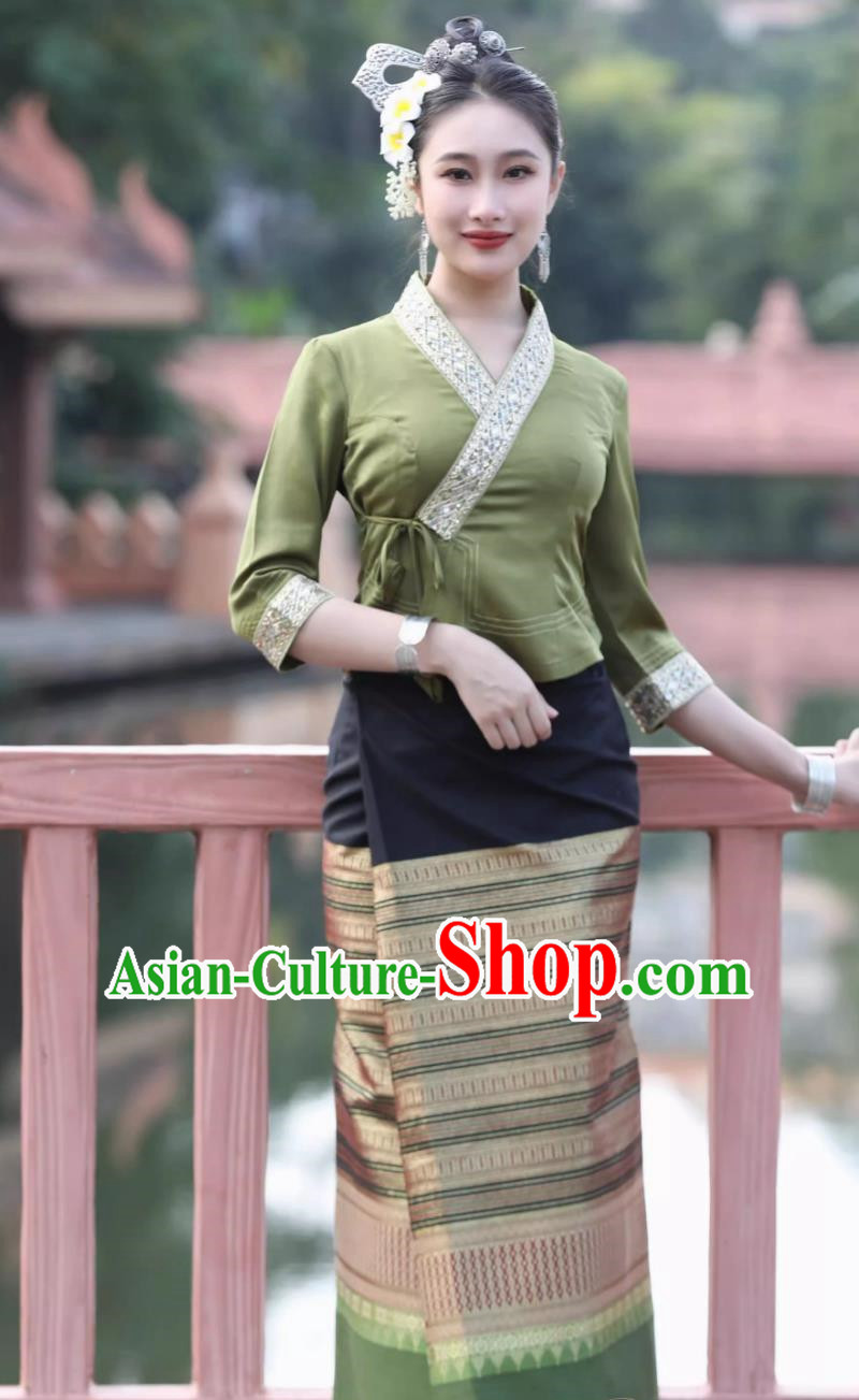 Dai Traditional Clothing Female Green Suit