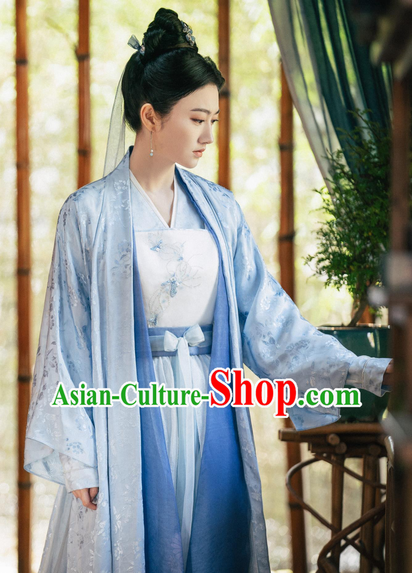 China Ancient Noble Woman Garment Costumes TV Drama The Legend of Zhuohua Princess Mu Zhuo Hua Clothing