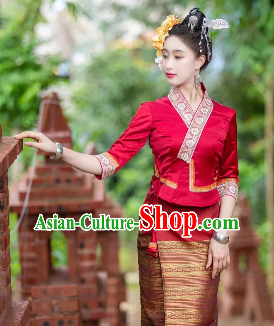 China Dai Nationality Red Blouse and Skirt Set Water Sprinkling Festival Uniform Thailand Traditional Costume Thai Women Clothing