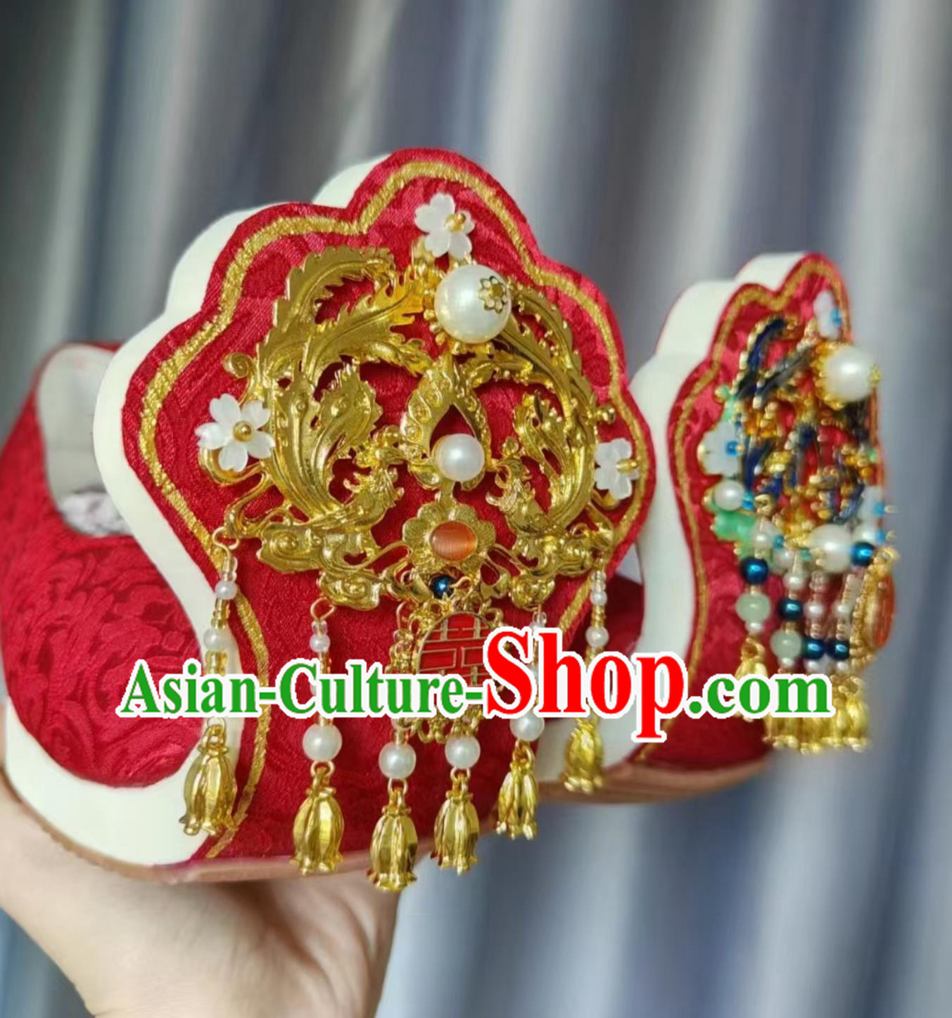 China Tang Dynasty Empress Shoes Traditional Hanfu Wedding Shoes Ancient Chinese Bride Dengyun Shoes