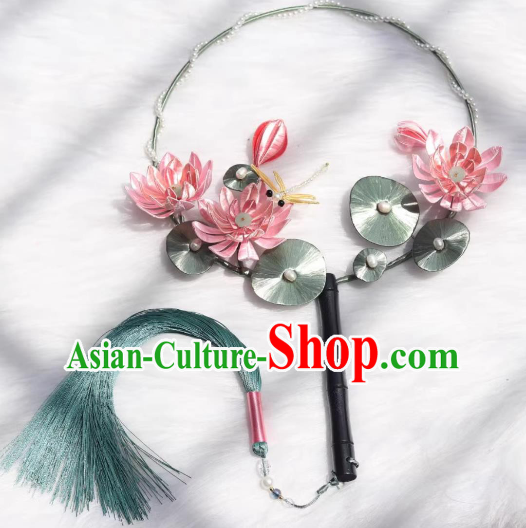 Traditional Classical Round Fan Chinese Hanfu Photography Prop Handmade Silk Lotus Palace Fan