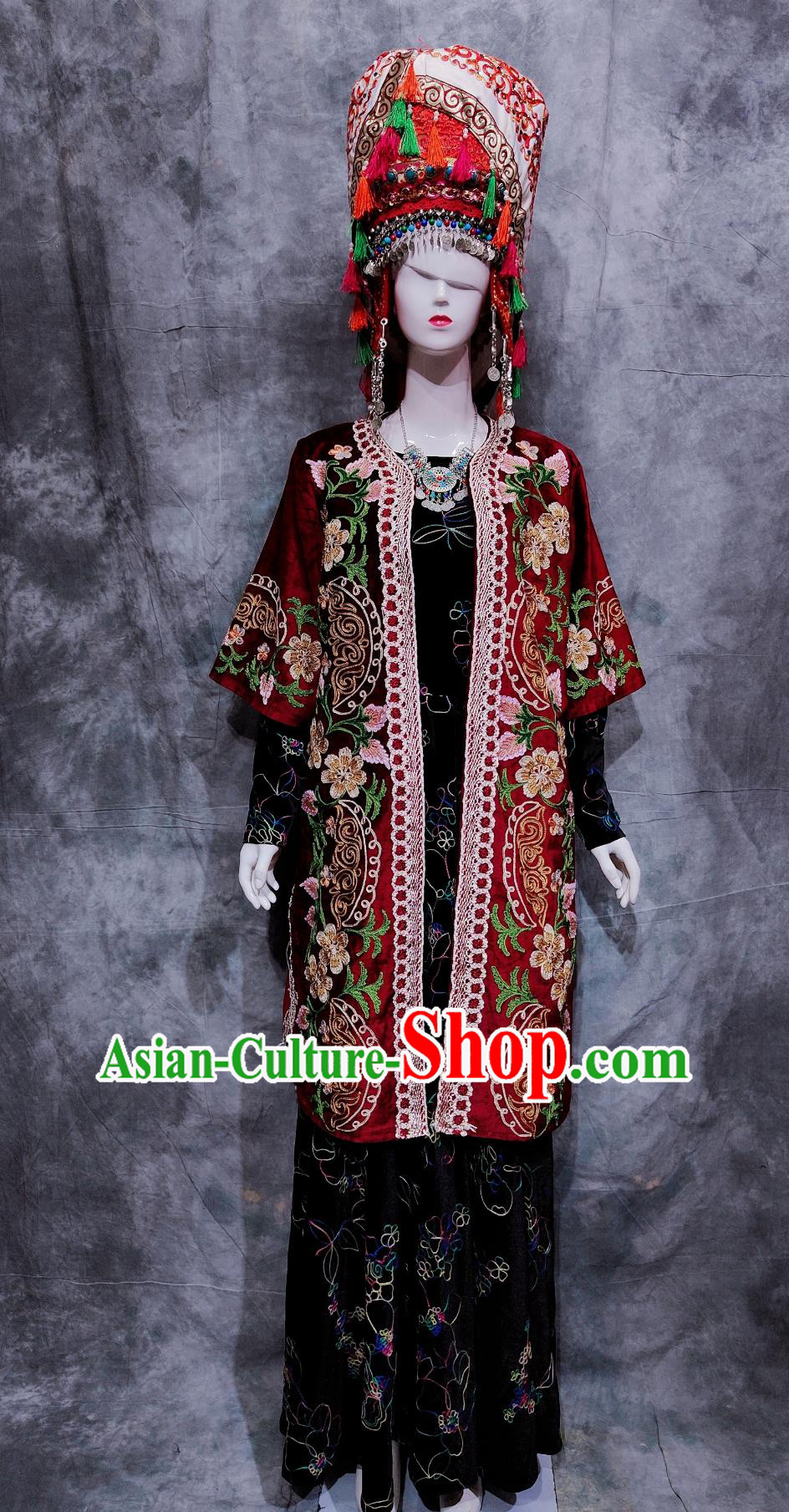 Chinese Kyrgyz Ethnic Dance Costume China Kirghiz National Minority Woman Clothing Traditional Xinjiang Travel Embroidered Dress