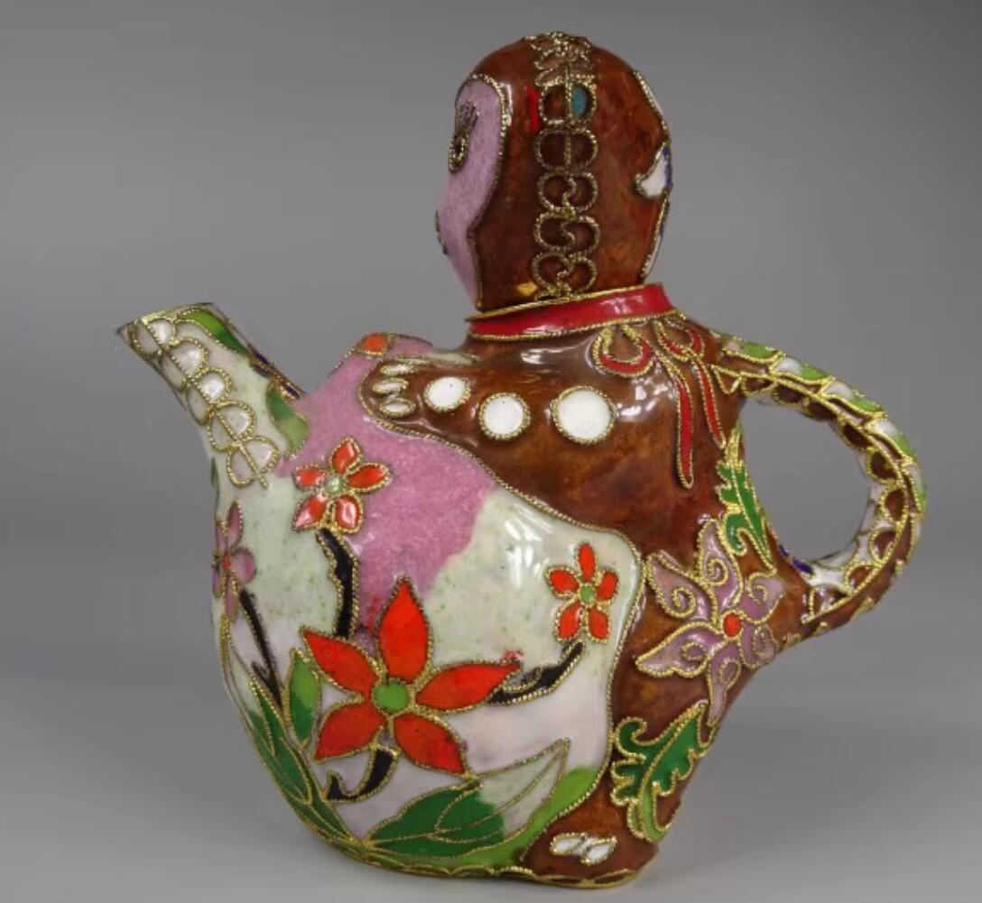 Chinese Hand Painted Enamel Craft Cloisonne Teapot Collection Monkey Offering Longevity Peach