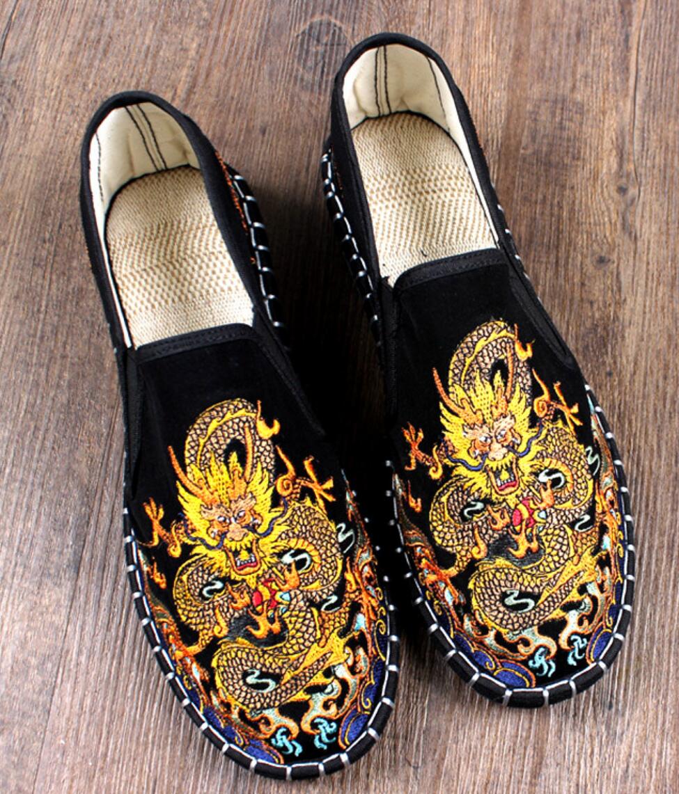 Old Beijing Embroidery Dragon Shoes Traditional Chinese Shoes Handmade Shoes