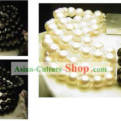 Natural Sea Pearl and Black Agate Bracelet