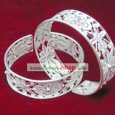 Chinese Miao Minority Carved Silver Flower Bracelet