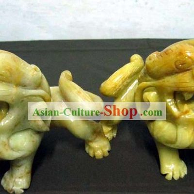 Chinese Classic Hand Carved Jade Lion King Pair