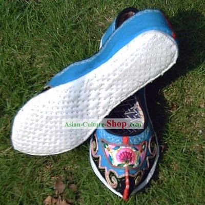 Chinese Stunning Miao Minority Handmade Made to Order Embroidery Shoes