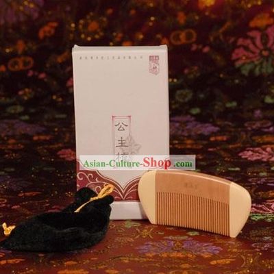 Chinese Carpenter Tan 100 Percent Natural Wooden Princess Comb Gift Package