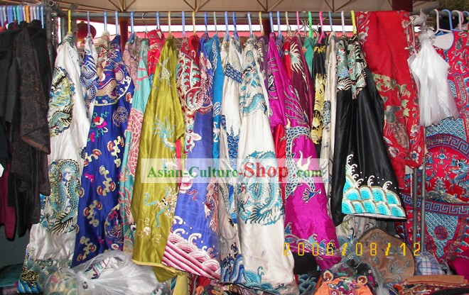Custom Professional Performance Costumes According to Your Requirements
