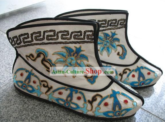 Chinese Ancient Hand Made and Embroidered Thin Sole Shoes