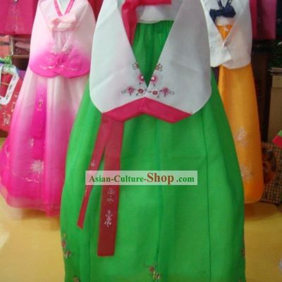 Traditional Korean Hanbok Complete Set for Women (white and green)