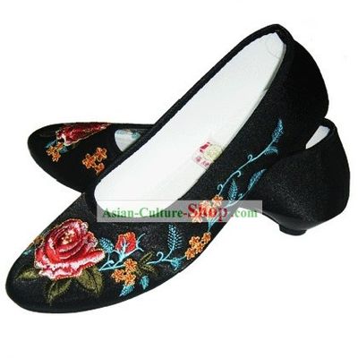 Chinese Traditional Handmade Embroidered Satin Shoes (peony, black)