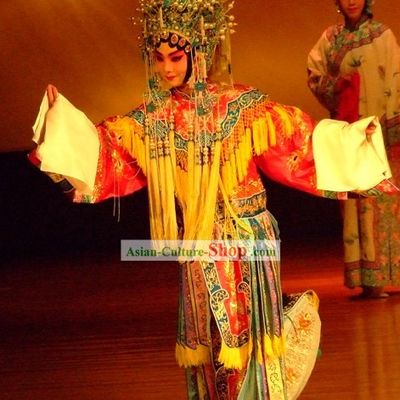 Supreme Chinese Yang Yuhuan Costumes and Helmet Decoration Complete Set