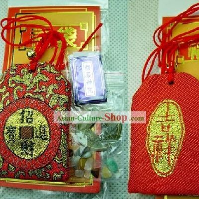 Kai Guang Chinese Feng Shui Periapt (becoming lucky)