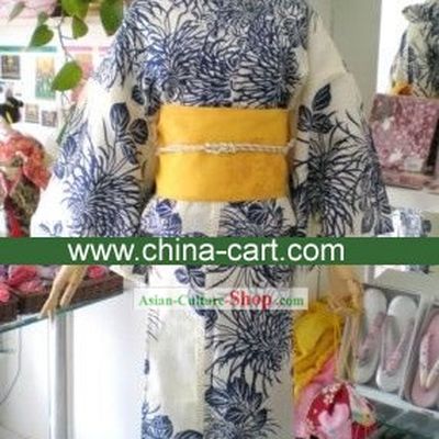 Traditional Chrysanthemum Japanese Kimono Handbag and Geta Full Set