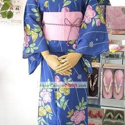 Traditional Blue Floral Japanese Kimono Handbag and Geta Full Set