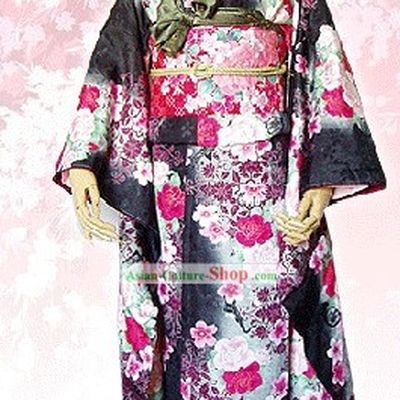 Supreme Japanese Silk Flowery Kimono Attire Handbag and Geta Full Set