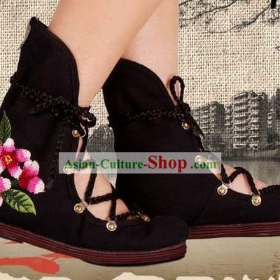 Traditional Chinese Hand Embroidery Cloth Boots