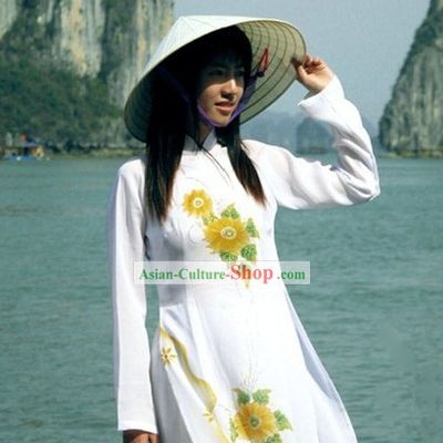 Vietnamese Traditional Long Cheongsam and Bamboo Hat Set
