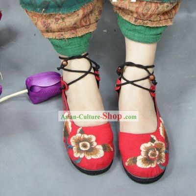 Chinese Traditional Handmade Embroidery Shoes