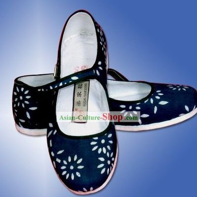 Chinese Traditional Handmade Batik Cloth Shoes