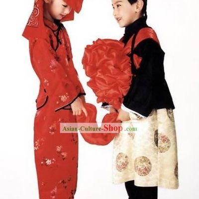 Chinese Traditional Wedding Costumes 2 Complete Sets for Children Stage Performance
