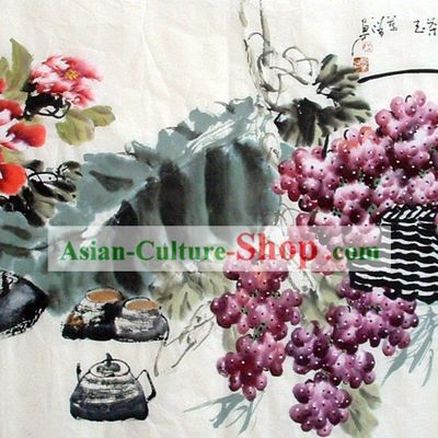 Traditional Chinese Painting - Grape Basket by Liang Wanqing