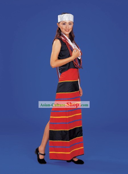 China Wa Minority Costume and Hat
