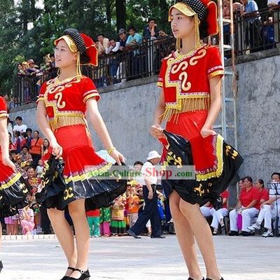 Chinese Jinuo Minority Dress and Hat