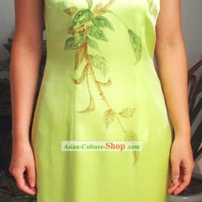 Traditional Mandarin Handmade and Painted Peony and Butterfly Silk Cheongsam