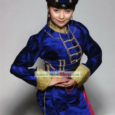 China Minority Traditional Clothing and Hat Complete Set