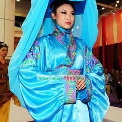Chinese Ancient Beauty Costume and Hat Complete Set