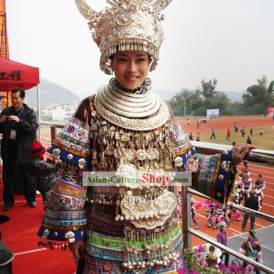 Traditional Miao Minority Long Costumes, Helmet and Necklace Complete Set for Women