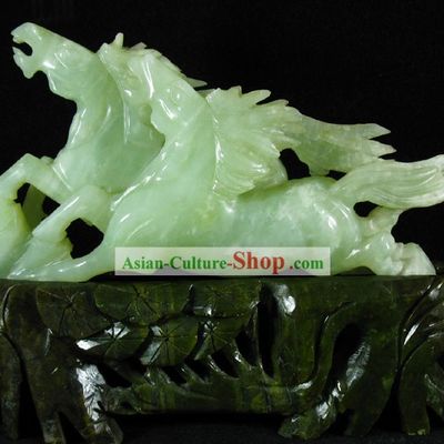 Chinese Classical Natural Jade Horse Sculpture