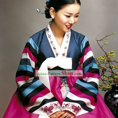 Traditional Korean Hanbok Clothing Set