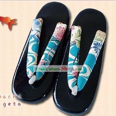 Traditional Japanese Blue Geta Set for Women