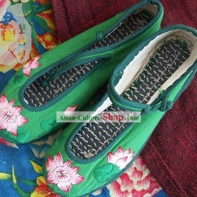 Chinese Traditional Embroidery Lotus Shoes