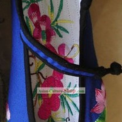 Chinese Traditional Hand Made Embroidery Lotus Shoes