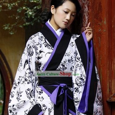 Chinese Classical Black and White Hanfu Dress for Women