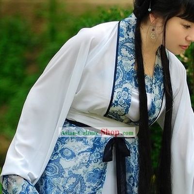 Traditional Chinese Blue and White Porcelain Color Hanfu Clothing
