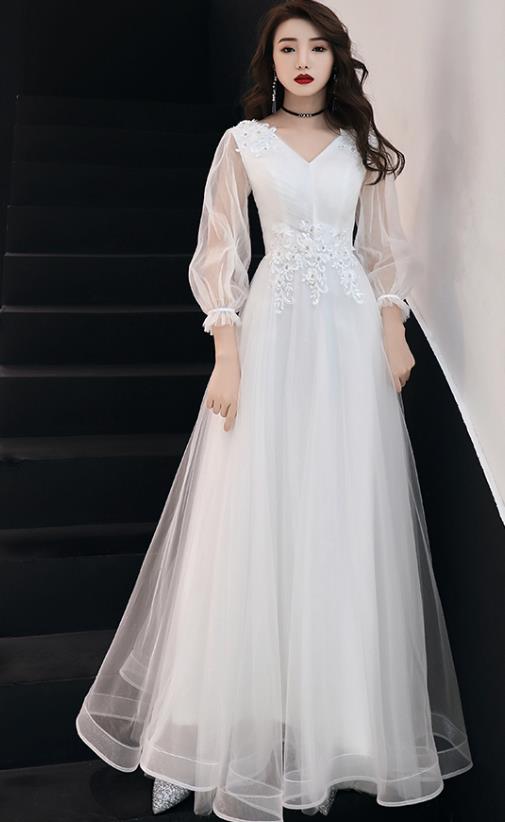 Handmade Chinese White Wedding Dress for Brides